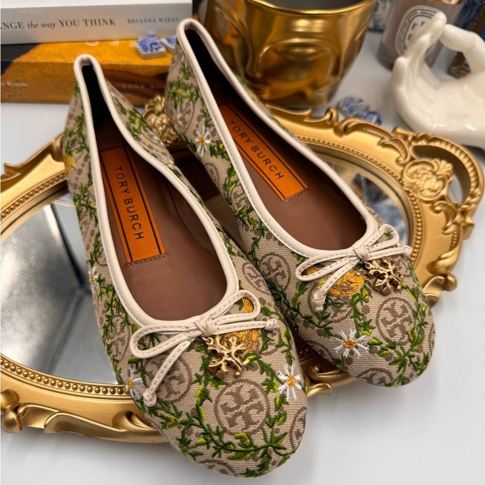 🆕 TORY BURCH 🧿 BNWOB T Monogram Tory Charm Ballet Flat - Size 5.5 - Picture 4 of 14
